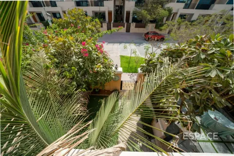 Villa Jumeirah Village Circle, Dubaijā, AAE 3 istabas, 307 m2 Nr. 737766 - attēls 16