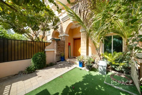 Villa Jumeirah Village Circle, Dubaijā, AAE 3 istabas, 307 m2 Nr. 737766 - attēls 13