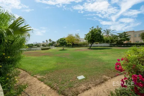 Villa til salgs i The Springs, Dubai, Emiratene 3 soverom, 244 kvm Nr. 737769 - Foto 13