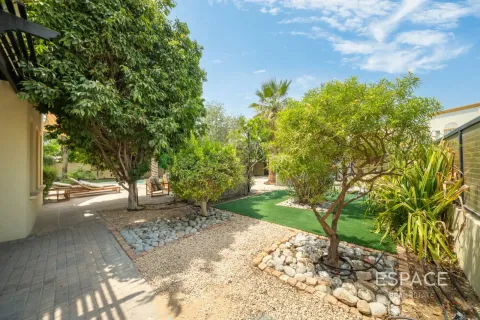 Villa til salgs i The Springs, Dubai, Emiratene 3 soverom, 244 kvm Nr. 737769 - Foto 11