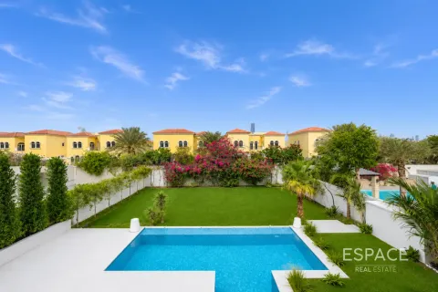 Villa til salgs i Jumeirah Park, Dubai, Emiratene 3 soverom, 334 kvm Nr. 737768 - Foto 2