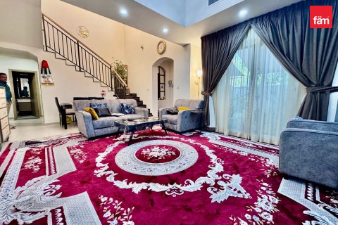 Villa en venta en Dubai, EAU 4 dormitorios, 180.7 m2 № 758386 - foto 3