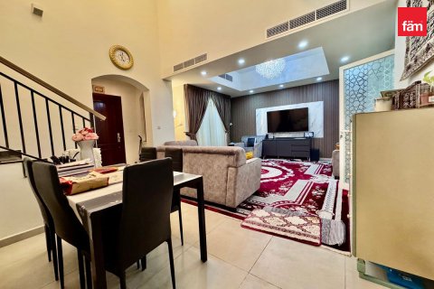 Villa en venta en Dubai, EAU 4 dormitorios, 180.7 m2 № 758386 - foto 11