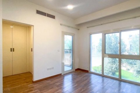 Townhouse til salg i Jumeirah, Dubai, UAE 2 soveværelser, 134.4 kvm № 637814 - foto 1