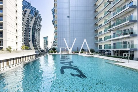 Apartment in Business Bay, Dubai, UAE 1 bedroom, 83.33 sq.m. № 637818 - photo 13