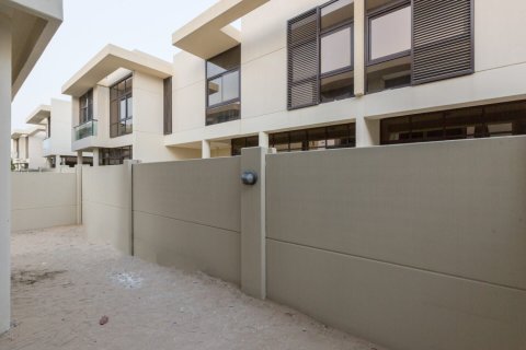 טאונהאוס להשכרה ב DAMAC Hills (Akoya by DAMAC), Dubai, איחוד האמירויות  3 חדרי שינה, 253 מ"ר, מספר 705192 - תמונה 10
