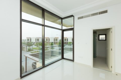 טאונהאוס להשכרה ב DAMAC Hills (Akoya by DAMAC), Dubai, איחוד האמירויות  3 חדרי שינה, 253 מ"ר, מספר 705192 - תמונה 13