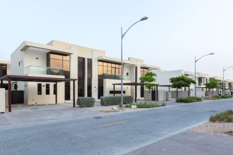 טאונהאוס ב DAMAC Hills (Akoya by DAMAC), Dubai, איחוד האמירויות 3 חדרי שינה, 253 מ