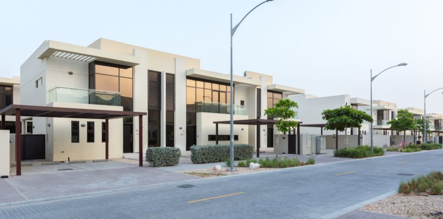 טאונהאוס ב DAMAC Hills (Akoya by DAMAC), Dubai, איחוד האמירויות 3 חדרי שינה, 253 מ"ר מספר 705192