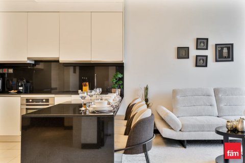 Lägenhet till försäljning i Dubai Marina, Dubai, UAE 1 sovrum, 81.7 kvm Nr. 698991 - fotografi 14