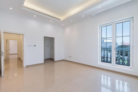 Villa in Jumeirah, Dubai, UAE 5 bedrooms, 872 sq.m. № 635464 - photo 25