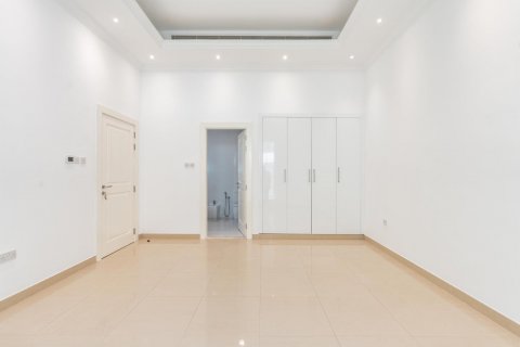 Villa in Jumeirah, Dubai, UAE 5 bedrooms, 872 sq.m. № 635464 - photo 14