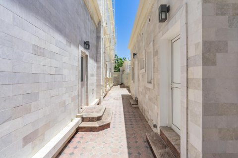 Villa in Jumeirah, Dubai, UAE 5 bedrooms, 872 sq.m. № 635464 - photo 30