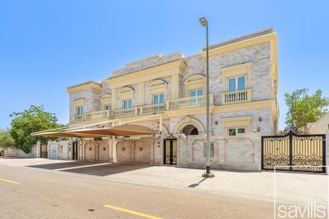 Villa in Jumeirah, Dubai, UAE 5 bedrooms, 872 sq.m. № 635464 - photo 1