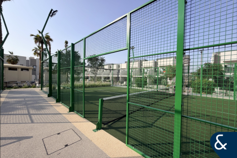 Müüa villa asukohaga Mohammed Bin Rashid City, Dubai, AÜE: 2 magamistoaga, 168 m² Nr 697831 - pilt 14