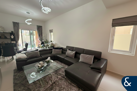 Müüa villa asukohaga Dubai Land, Dubai, AÜE: 3 magamistoaga, 244 m² Nr 697837 - pilt 6