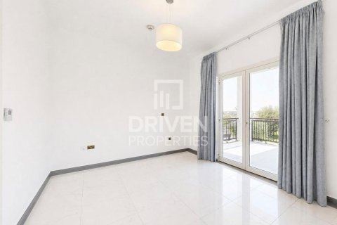 Vila di Dubai Land, UEA 3 kamar tidur, 379.88 m2 nomor 744623 - foto 3