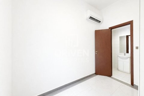 Vila di Dubai Land, UEA 3 kamar tidur, 379.88 m2 nomor 744623 - foto 4