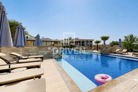 Vila di Dubai Land, UEA 3 kamar tidur, 379.88 m2 nomor 744623 - foto 24