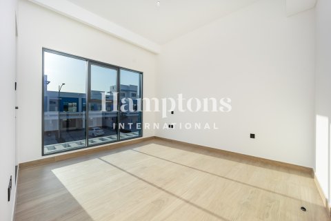 Radhus uthyres i Damac Lagoons, Dubai, UAE 4 sovrum, 143.99965000 kvm Nr. 686432 - fotografi 18