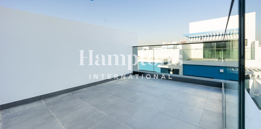 Radhus i Damac Lagoons, Dubai, UAE 4 sovrum, 144 kvm Nr. 686432