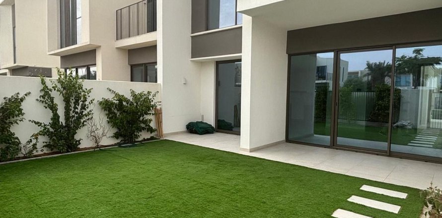 Vila v Dubai, SAE 3 spálne, 174 m2 č. 696831