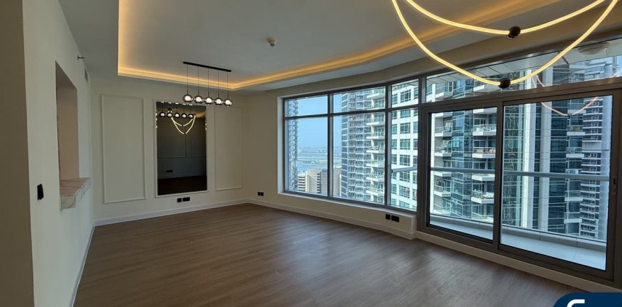 Apartment in Dubai Marina, Dubai, UAE 2 bedrooms, 121 sq.m. № 688773