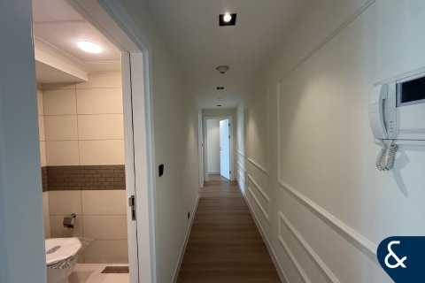 Apartment in Dubai Marina, Dubai, UAE 2 bedrooms, 121 sq.m. № 688773 - photo 17