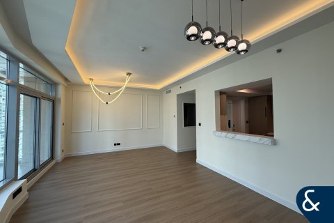 Apartment in Dubai Marina, Dubai, UAE 2 bedrooms, 121 sq.m. № 688773 - photo 3