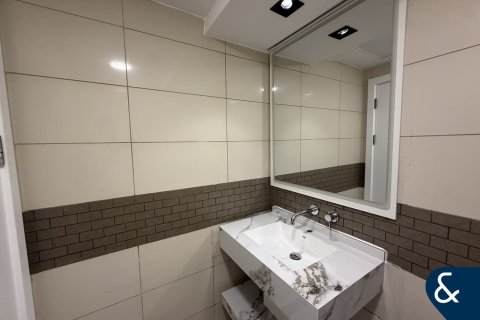 Apartment in Dubai Marina, Dubai, UAE 2 bedrooms, 121 sq.m. № 688773 - photo 20