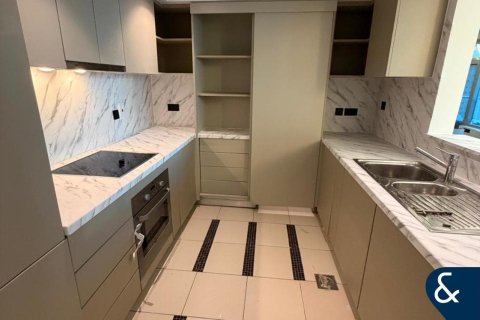 Apartment in Dubai Marina, Dubai, UAE 2 bedrooms, 121 sq.m. № 688773 - photo 7