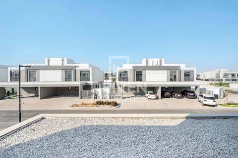 Dubai South (Dubai World Central), Dubai, UAE의 임대용 빌라 침실 4개, 306제곱미터 번호 654991 - 사진 27