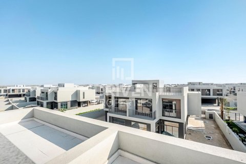 Dubai South (Dubai World Central), Dubai, UAE의 임대용 빌라 침실 4개, 306제곱미터 번호 654991 - 사진 28