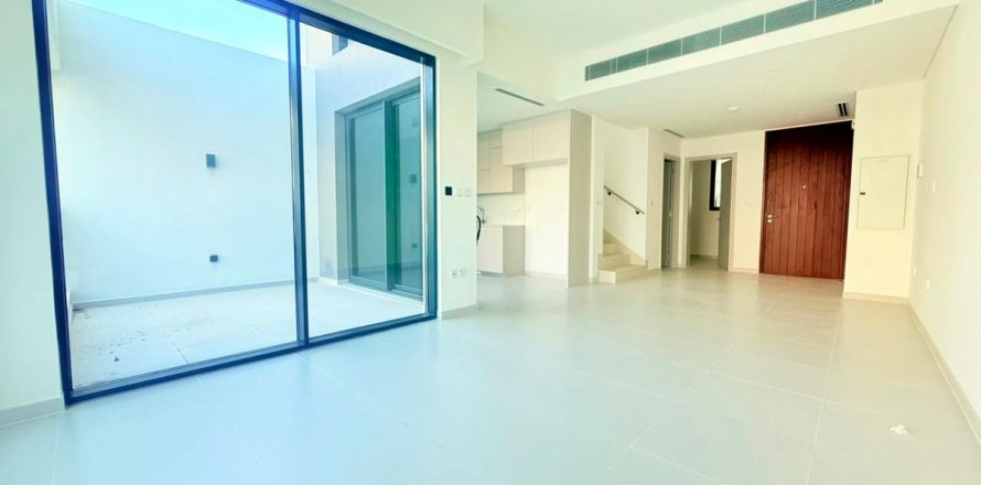 Townhouse in Dubai, UAE 4 bedrooms, 145.9 sq.m. № 732891