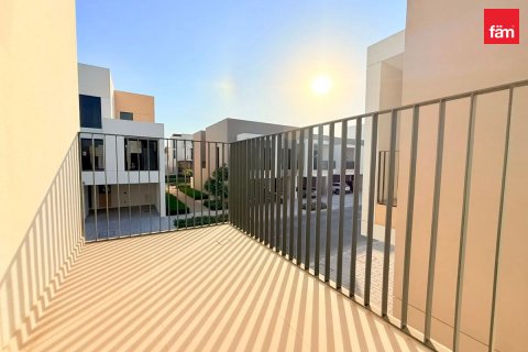 Townhouse in Dubai, UAE 4 bedrooms, 145.9 sq.m. № 732891 - photo 11