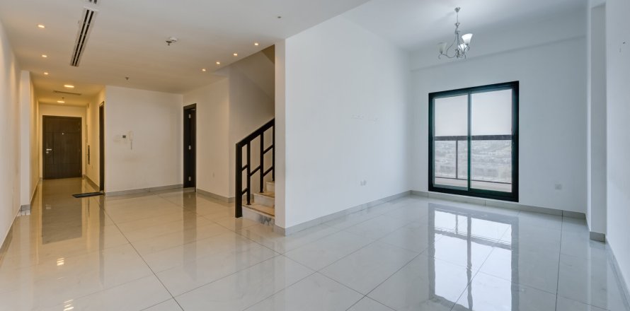 Wohnung in Dubai, VAE: 3 Schlafzimmer, 219 m2 Nr. 701801