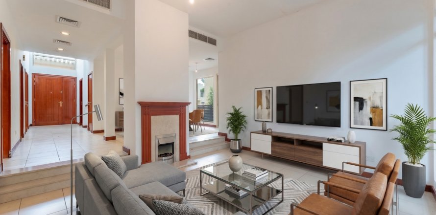 Villa à Dubai, EAU: 3 chambres, 294 m2 № 701802