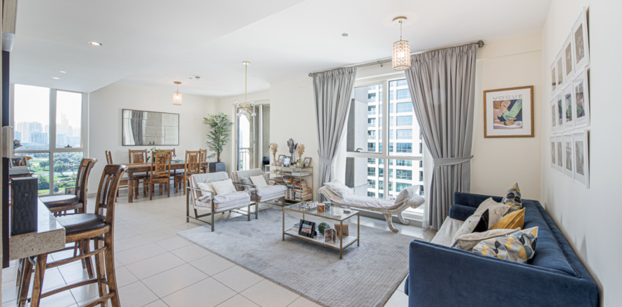 Apartament în Dubai, EAU 2 dormitoare, 152 mp.  №701803