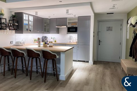 דירה ב Greens, Dubai, איחוד האמירויות 2 חדרי שינה, 94 מ