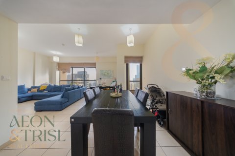Apartment in Jumeirah Beach Residence, Dubai, UAE 2 bedrooms, 122 sq.m. № 648148 - photo 3