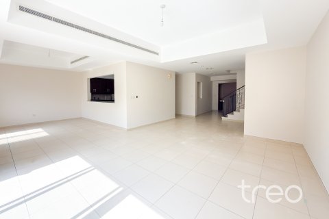 Townhouse in Reem, Dubai, UAE 3 bedrooms, 239.5 sq.m. № 741083 - photo 2