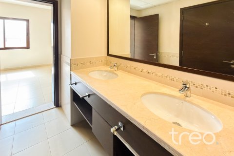 Townhouse in Reem, Dubai, UAE 3 bedrooms, 239.5 sq.m. № 741083 - photo 11
