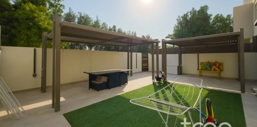 Townhouse in Reem, Dubai, UAE 3 bedrooms, 233 sq.m. № 741086