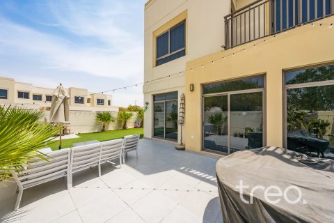 Townhouse in Town Square, Dubai, UAE 4 bedrooms, 227.89 sq.m. № 741084 - photo 23