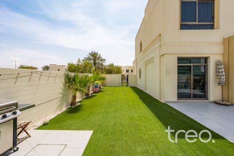 Townhouse in Town Square, Dubai, UAE 4 bedrooms, 227.89 sq.m. № 741084 - photo 4