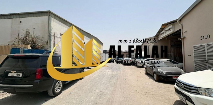 Gudang di Sharjah Industrial Area, UAE 232 meter persegi № 635564