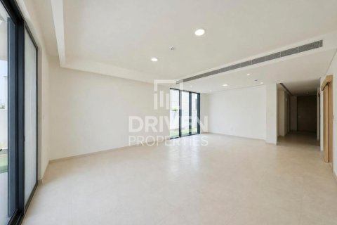 Villa en venta en Arabian Ranches 3, Dubai, EAU 4 dormitorios, 417.51 m2 № 765271 - foto 3