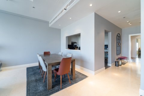 شقة للبيع في نخلة جميرا، دبي، الإمارات العربية المتحدة 3 غرفة نوم ، 211 متر مربع ، رقم 696121 - صورة 8