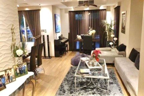 Villa en venta en Dubai, EAU 9 dormitorios, 432 m2 № 696122 - foto 3