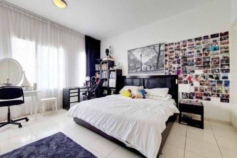 Villa en venta en Dubai, EAU 9 dormitorios, 432 m2 № 696122 - foto 13